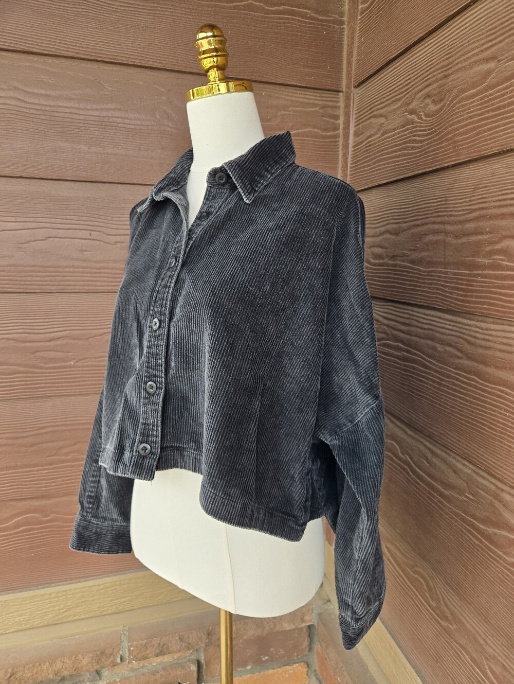 Forever 21 Size Large Corduroy Cropped Button-Up Shirt Jacket Shacket NWOT - Picture 11 of 16